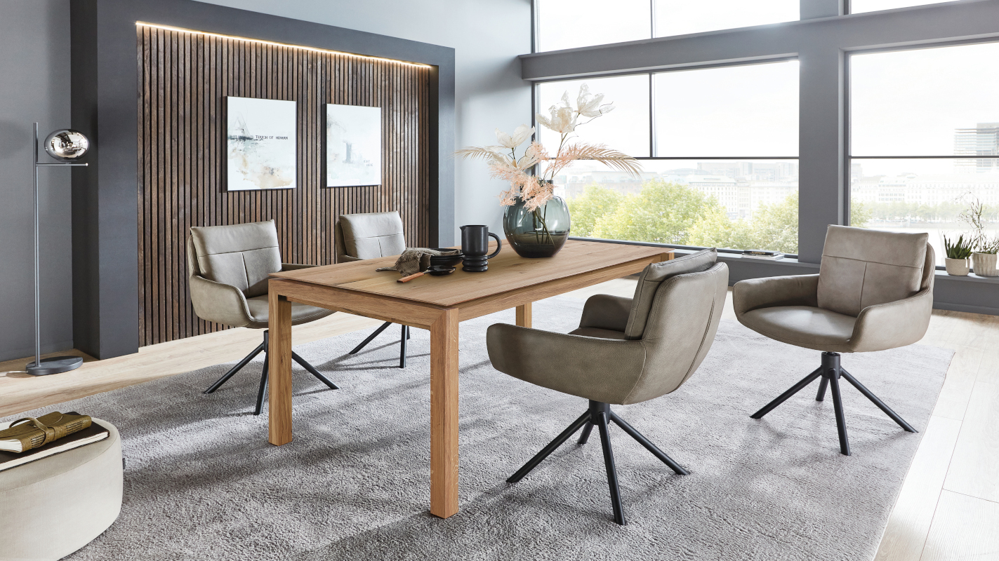 Massivholz-Esstisch mit Eckbank von Scan Life
